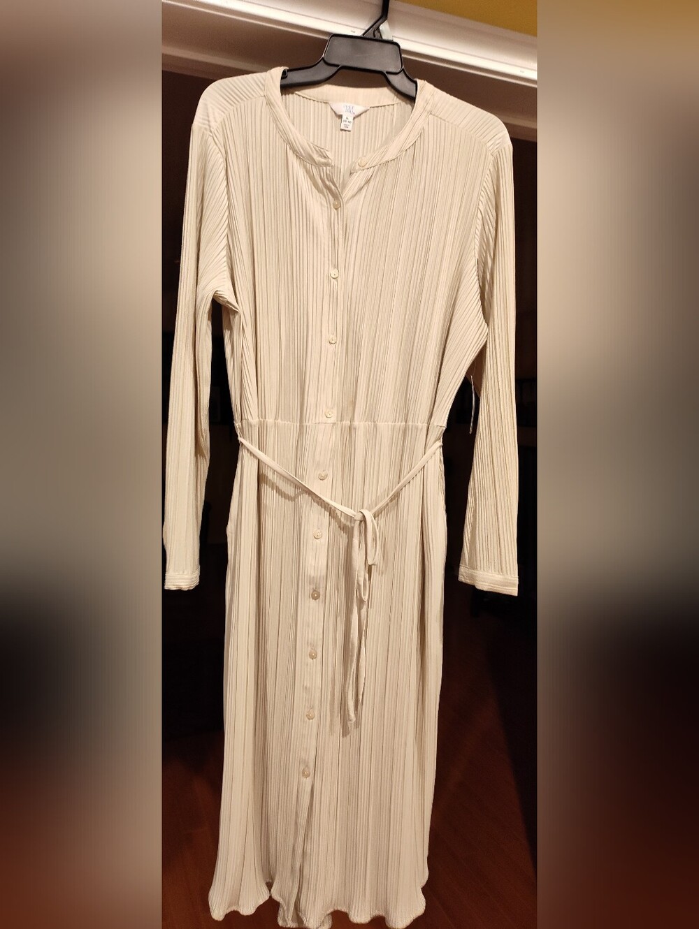 Time and Tru Cream Ribbed/ Ruffled Buttoned Down Dress with Tie Waist